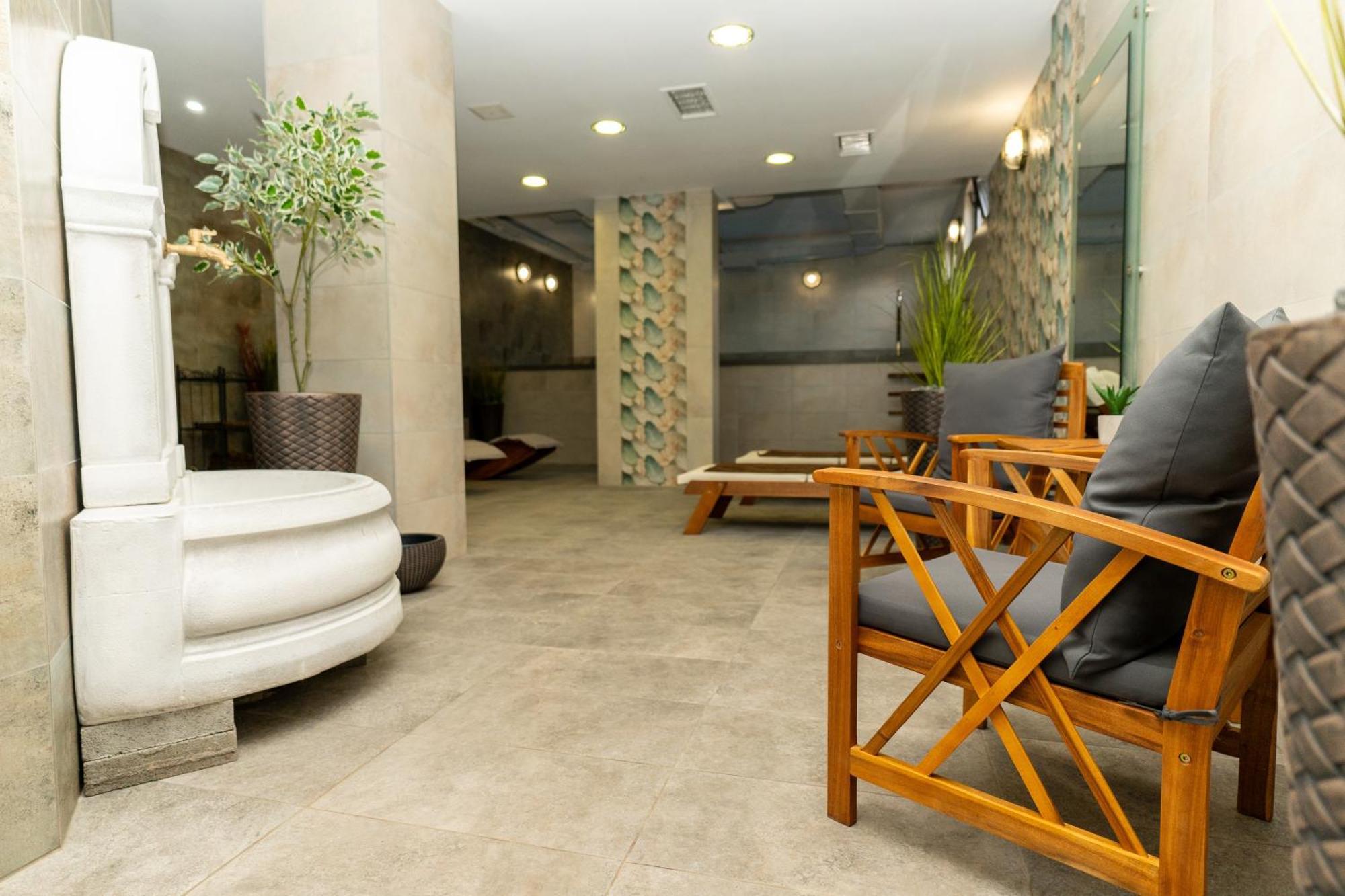 Hotel Demetra Берковица Экстерьер фото